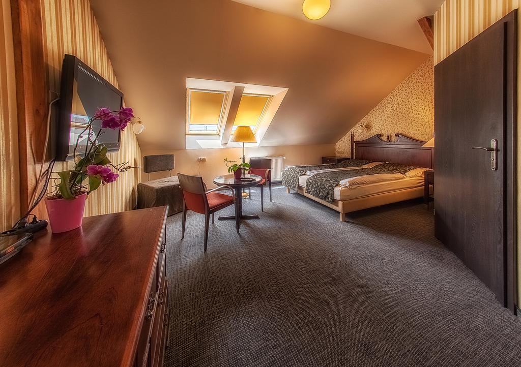 Hotel Arkadia Gosciniec-Klima,Parking,Ogrod Oppeln Zimmer foto